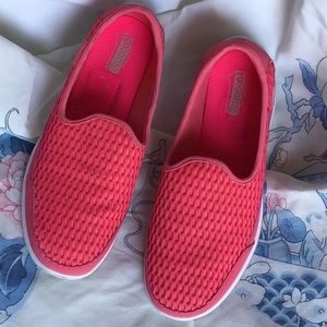 Go go mat Sketchers Slip Ons